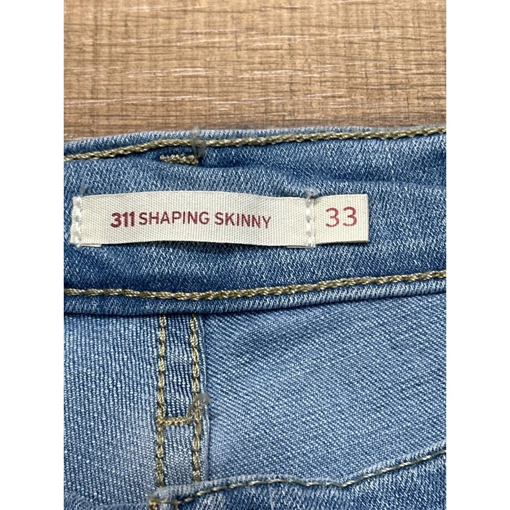 Levis 311 Shaping Skinny Jeans Womens‎ 33 Light Wash Blue Denim Stretch